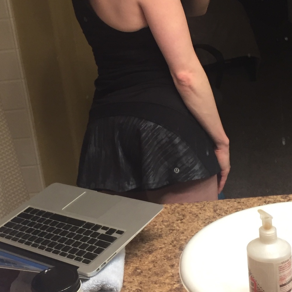 Lululemon tennis skirt